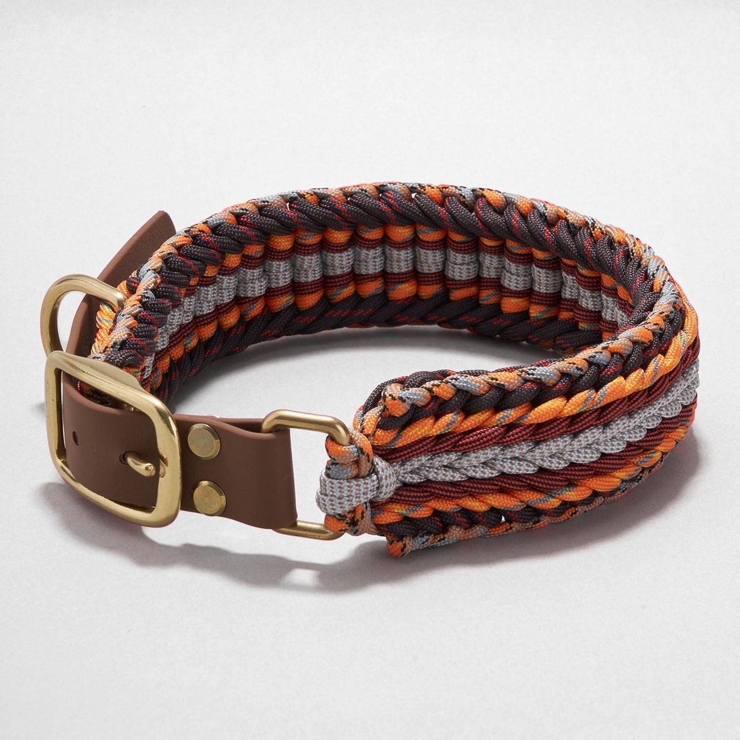 Gochill 6 | Dog Collar and Leash | 18.1-21.7” | Retro Geometry